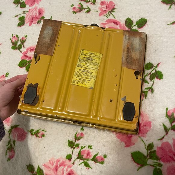 1960s furry yellow Counselor bathroom weight scale! - Picture 4 of 8